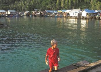 Melihat Kehidupan Pulau Terluar Anambas
