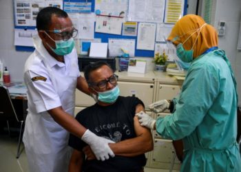 Gubernur Aceh Akan Beri Sanksi Nakes Tolak Vaksin Covid-19