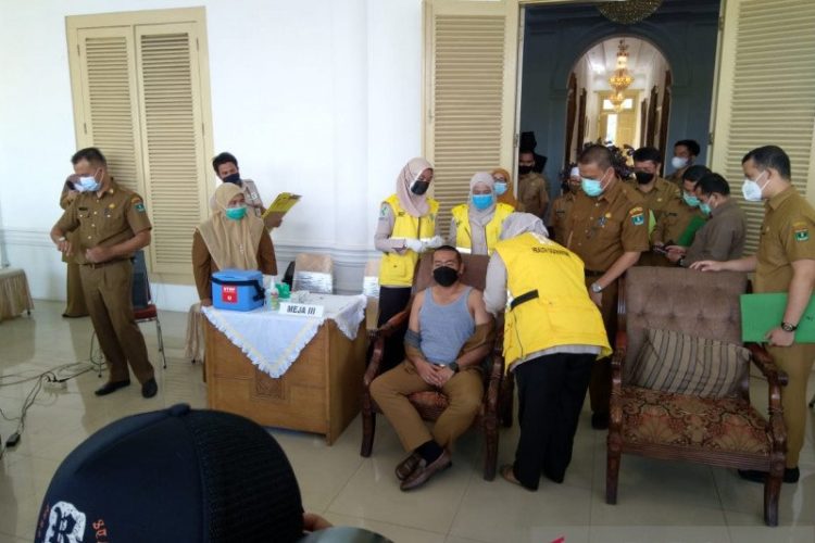 5.229 Orang di Sumbar Terima Vaksin Gelombang Kedua