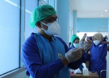 Vaksinasi Covid-19 Tahap I di Lampung Belum Tuntas