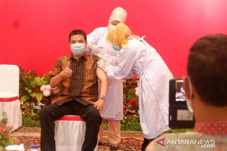 114.813 Warga Kepulauan Riau Sudah Divaksin Covid-19