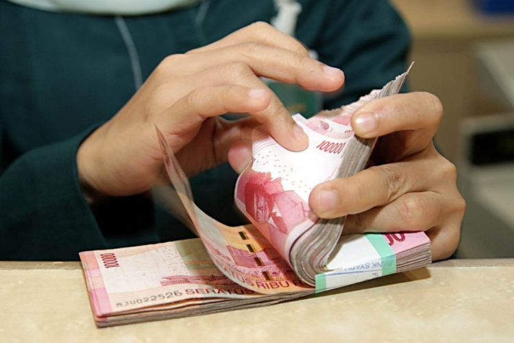 Disnaker Riau Terima 18 Pengaduan THR