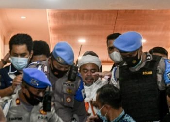 Rizieq Divonis 4 Tahun Penjara