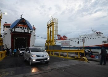 Ratusan Kendaraan Diputar Balik di Pelabuhan Merak