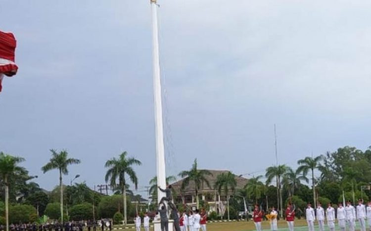 Insiden Tali Bendera Putus Warnai Upacara HUT Ke 76 RI di Babel