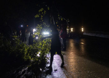 Badai Ida Melanda, Listrik di New Orleans Padam