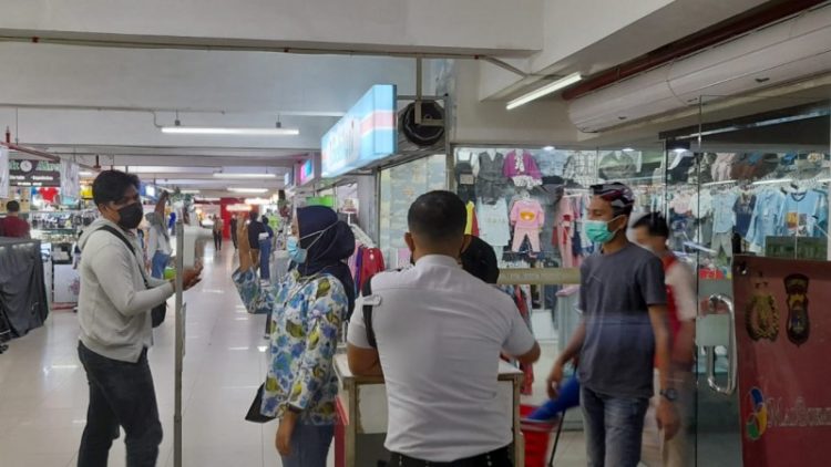 PPKM Diperpanjang, Mal Buka Hingga Pukul 21.00 WIB