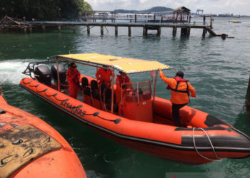 Tabrakan Kapal Kayu di Perairan Batam, Dua Orang Hilang