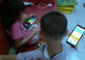 Tips Lindungi Anak dari Bahaya Internet