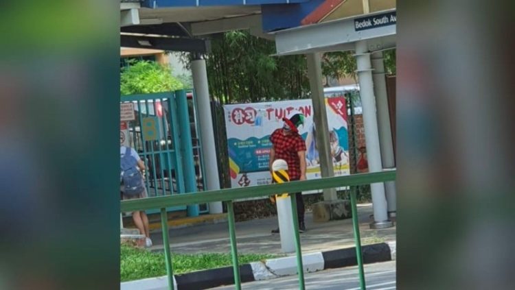 Badut Berkeliaran di Sekolah Dasar Singapura