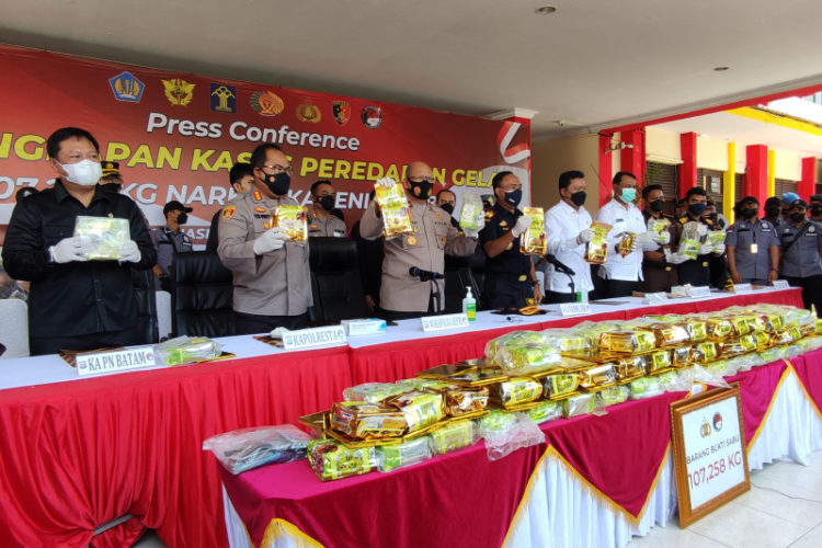 Polda Kepri Ungkap Peredaran 1 Kuintal Sabu Jaringan Internasional