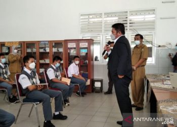 Gubernur Sumsel Minta Guru Tingkatkan Kemampuan Teknologi Digital