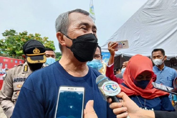 Gubernur Riau Minta Habiskan Semua Stok Vaksin Covid-19