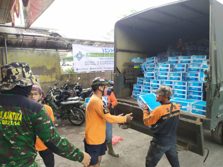 Media Group dan Benihbaik Salurkan Bantuan untuk Korban Erupsi Semeru