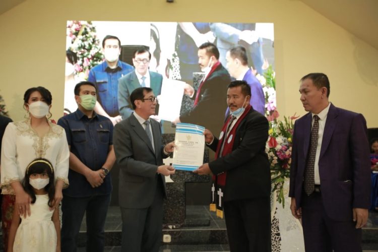 Kemekumham Rayakan Natal dan Resmikan Gereja di Medan