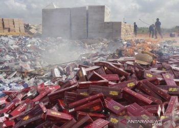 Bea Cukai Batam Musnahkan Ribuan Rokok Ilegal Senilai Rp67,92 Miliar