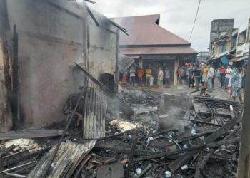 20 Kios di Pasar Inpres Simpang Peut Terbakar