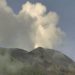 Gunung Gamalama Semburkan Abu Vulkanik