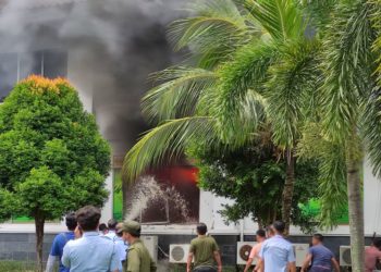 Diduga Korsleting Listrik, Gedung DPRD Kota Batam Terbakar