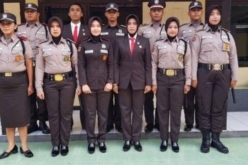 Warna Krem, Seragam Baru Satpam Dikenalkan 31 Januari 2022