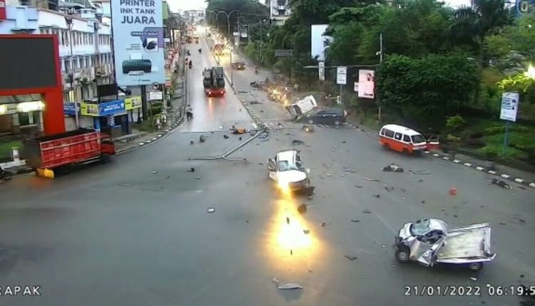 Korban Tewas Kecelakaan Truk Tronton Jadi 4 Orang