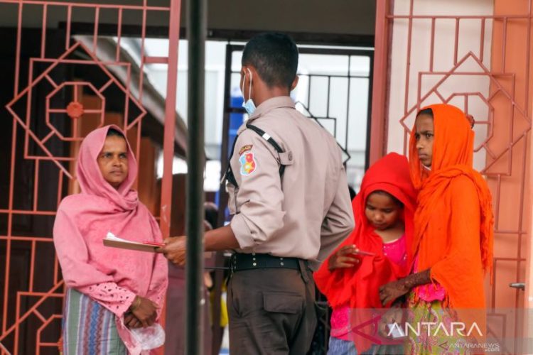 67 Pegungsi Rohingya di Aceh Melarikan Diri