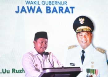 Wagub Jabar Nyatakan Tak Elok Bandingkan Adzan dengan Suara Anjing