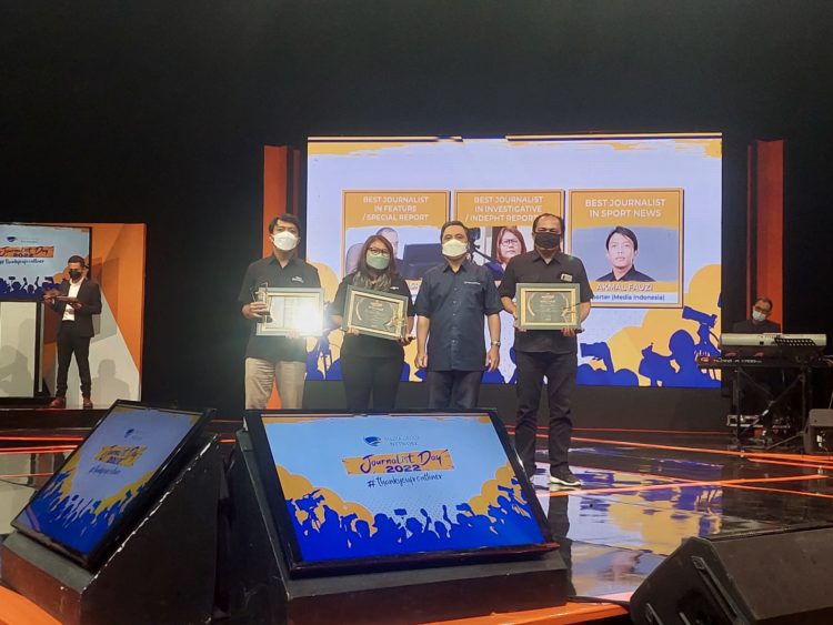 Jurnalis Terbaik Media Group Network Diganjar Apresiasi di Journalist Day 2022