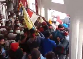 Unjuk Rasa Soal Lahan di Rakon Hilir Ricuh