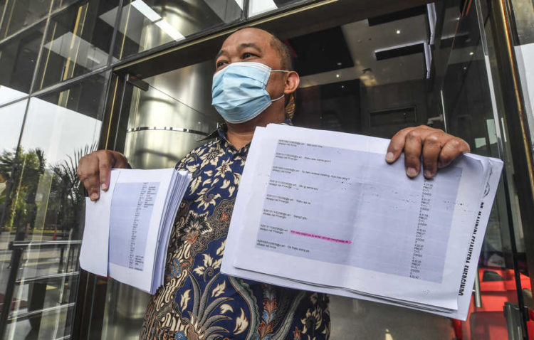 Dugaan Kartel 9 Perusahaan Minyak Sawit, MAKI Lapor ke KPPU