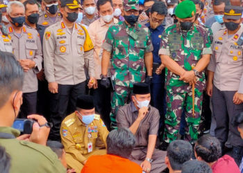 Gubernur dan Ketua DPRD Provinsi Jambi Temui Mahasiswa