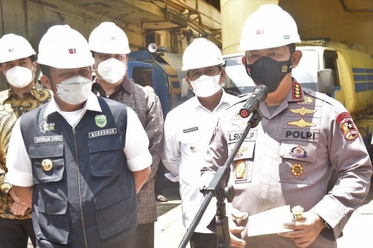 Pastikan Pasokan Cukup, Kapolri Tinjau Produksi Minyak Goreng Curah di Banyuasin