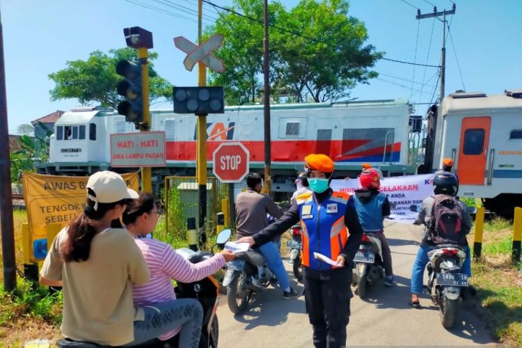 Pemerintah Sumbar Bakal Tutup Ratusan Perlintasan Kereta Api