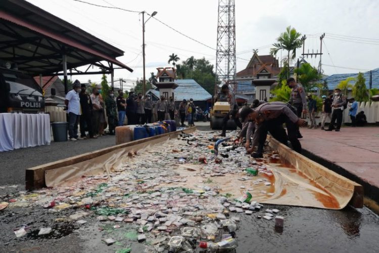 Bea Cukai Tembilahan Musnahkan Barang Sitaan Senilai Rp5,9 Miliar