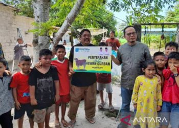Bupati Bangka Tengah Ingatkan ASN Tak Tambah Libur Lebaran