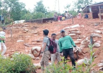 Longsor Rusak Tiga Rumah di Perbukitan Aek Parambunan Rusak