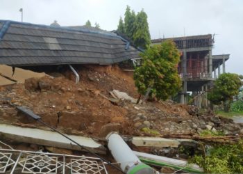 Masjid di Bengkulu Roboh pascahujan Deras dan Longsor