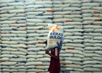 Bulog Diminta Pastikan Ketersediaan Stok Pangan