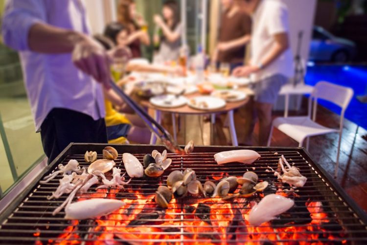 Ini 5 Aktivitas Seru Malam Tahun Baruan di Rumah