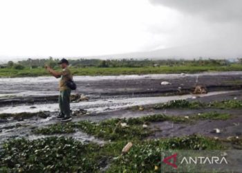 Abu Vulkanis Gunung Kerinci Mengarah ke Solok Selatan
