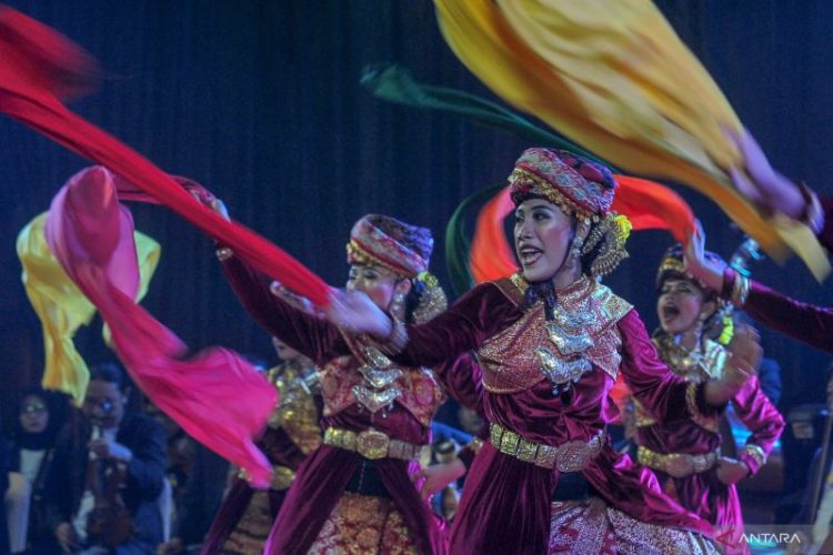Tari Kreasi di Malam Apresiasi Seni Melayu
