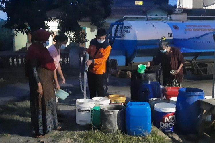 BPBD Aceh Distribusikan 12 Ton Air Bersih