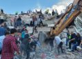 Gempa 7,4 Mangnitudo di Turki Tewaskan 284 Orang dan 2.323 Luka