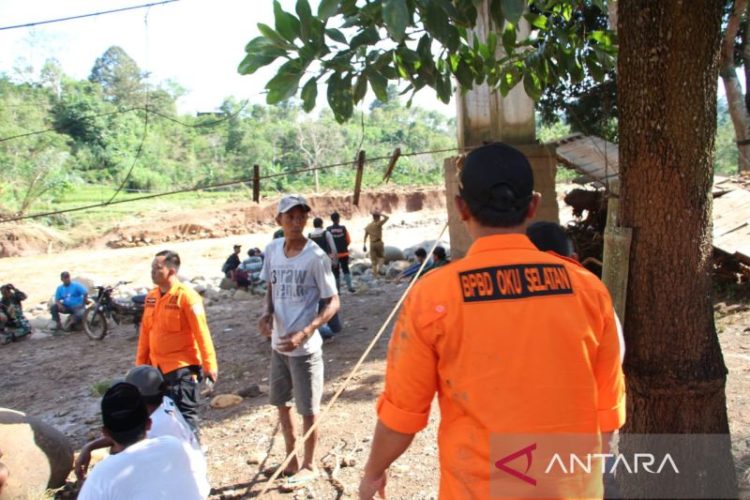Tiga Rumah di OKU Hanyut Tersapu Banjir Bandang