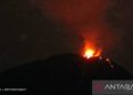 Gunung Ile Lewotolok Erupsi Ciptakan Kolom Abu Hingga 500 Meter