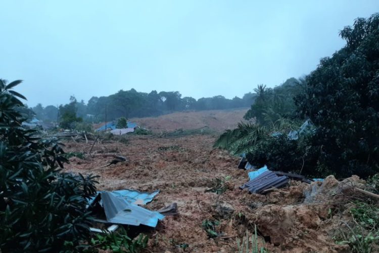 Longsor Timbun Satu Kampung di Natuna, 10 Orang Meninggal