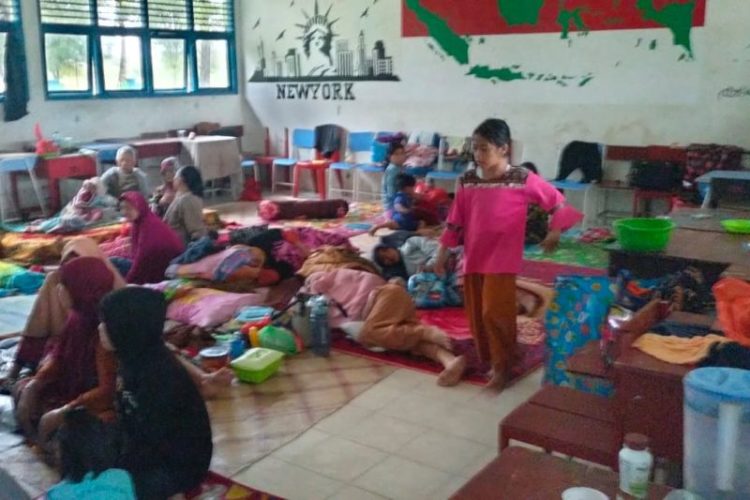 Korban Tanah Longsor di Natuna Masih Ada yang Terisolir