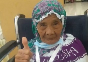 Seorang Lansia Asal Mandailing Natal Menabung 9 Tahun untuk Ibadah Haji