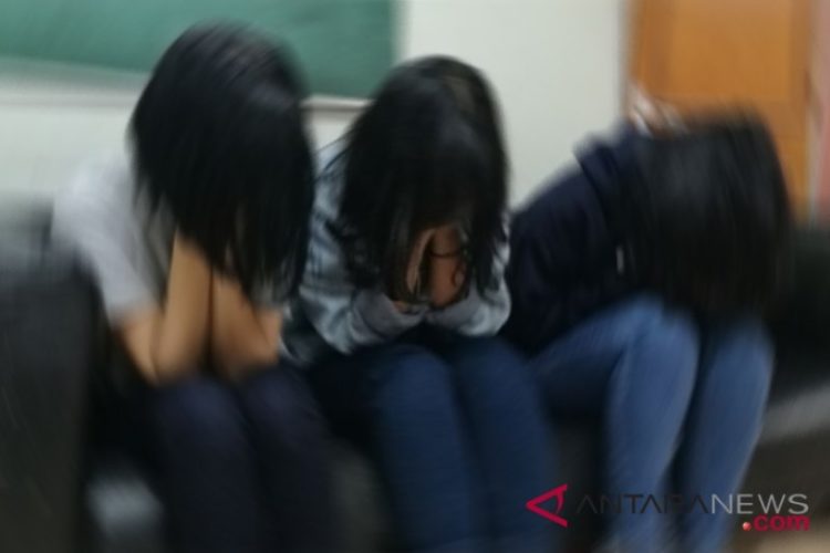 Polda Sumbar Tangkap Wanita Paruh Baya Pelaku TPPO