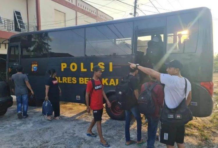 Polres Bengkalis Gagalkan Penyelundupan PMI Ilegal ke Malaysia
